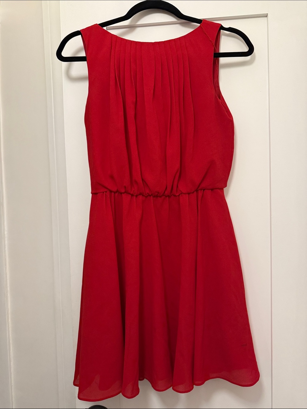 Aqua Red Pleated Sleeveless Mini Dress